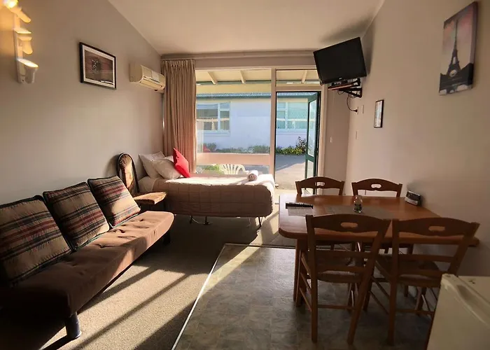 Tui Lodge Motel